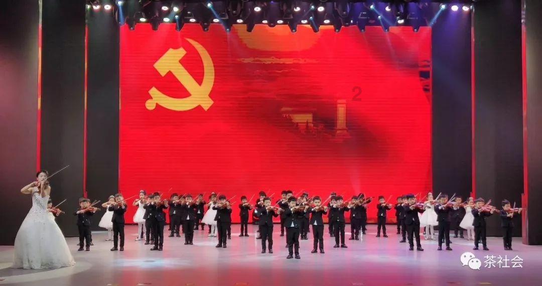 卑鄙的小妖精